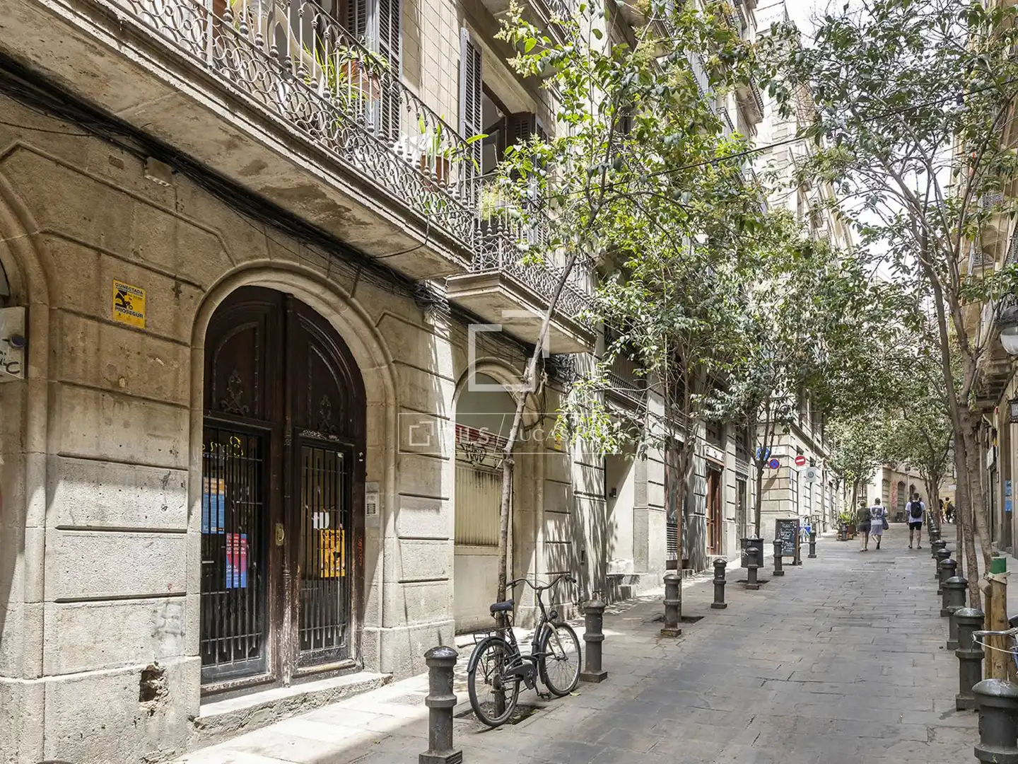 Vista exterior de Pis en venda en Barcelona amb Aire condicionat i Balcó