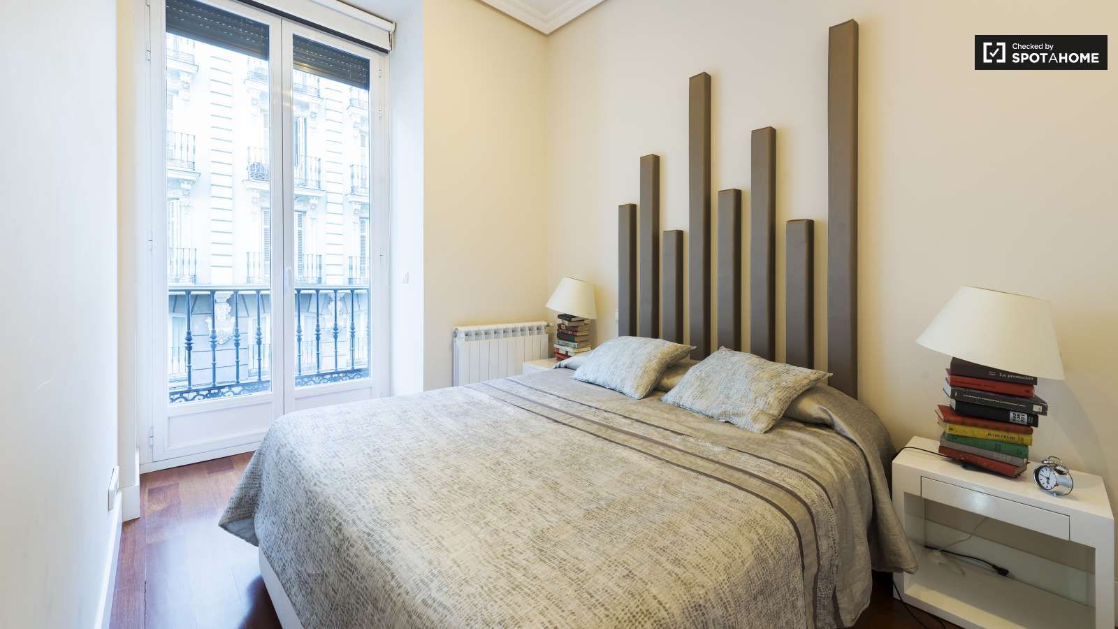 Apartment to share in Sol