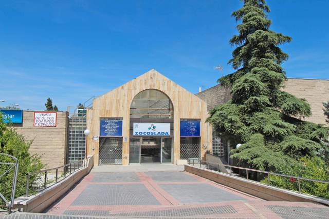 Local comercial en Venta en España en Las Conejeras - Esparragal