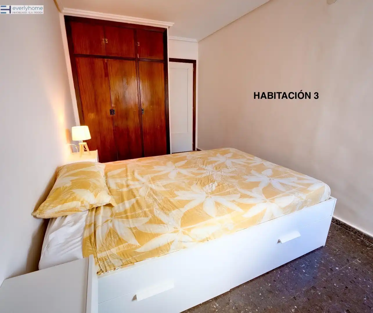 Habitación de Piso para compartir en Valencia con Terraza, Amueblado y Balcón
