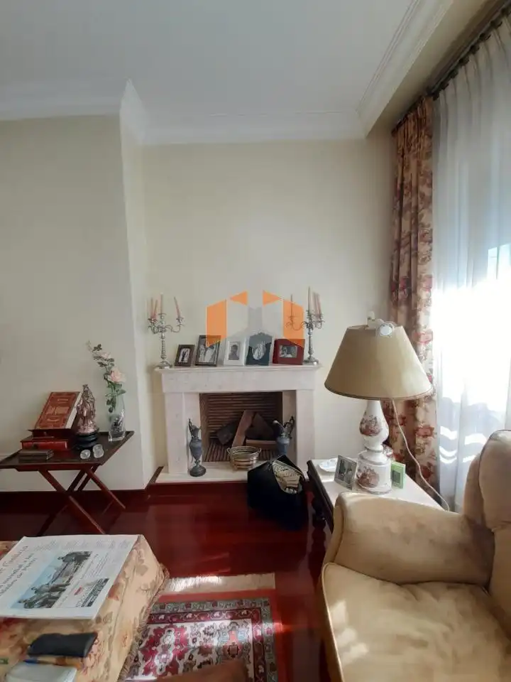 Sala de estar de Piso en venta en Vigo  con Calefacción, Parquet y Trastero
