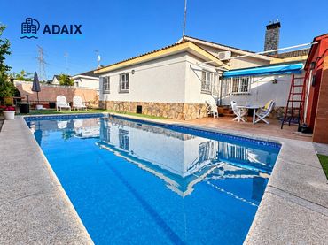 Villa avec piscine à vendre à Casco Antiguo - La Dehesa - Los Monteros