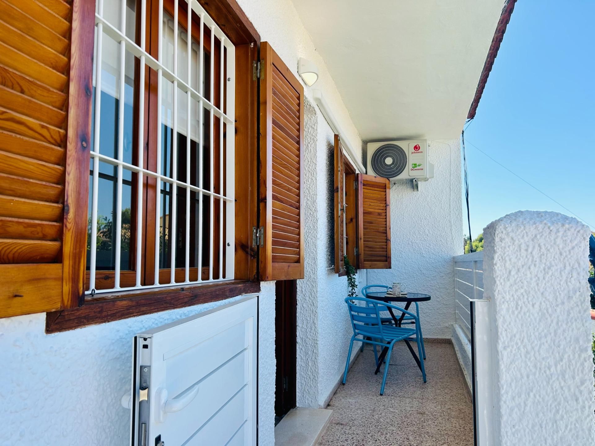 Terrassa de Casa o xalet en venda en San Pedro del Pinatar amb Aire condicionat, Jardí privat i Balcó