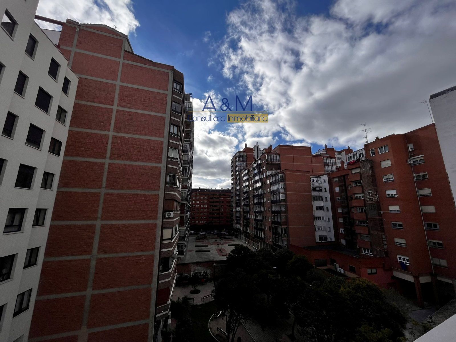 Vista exterior de Residencial en venda en Valladolid Capital