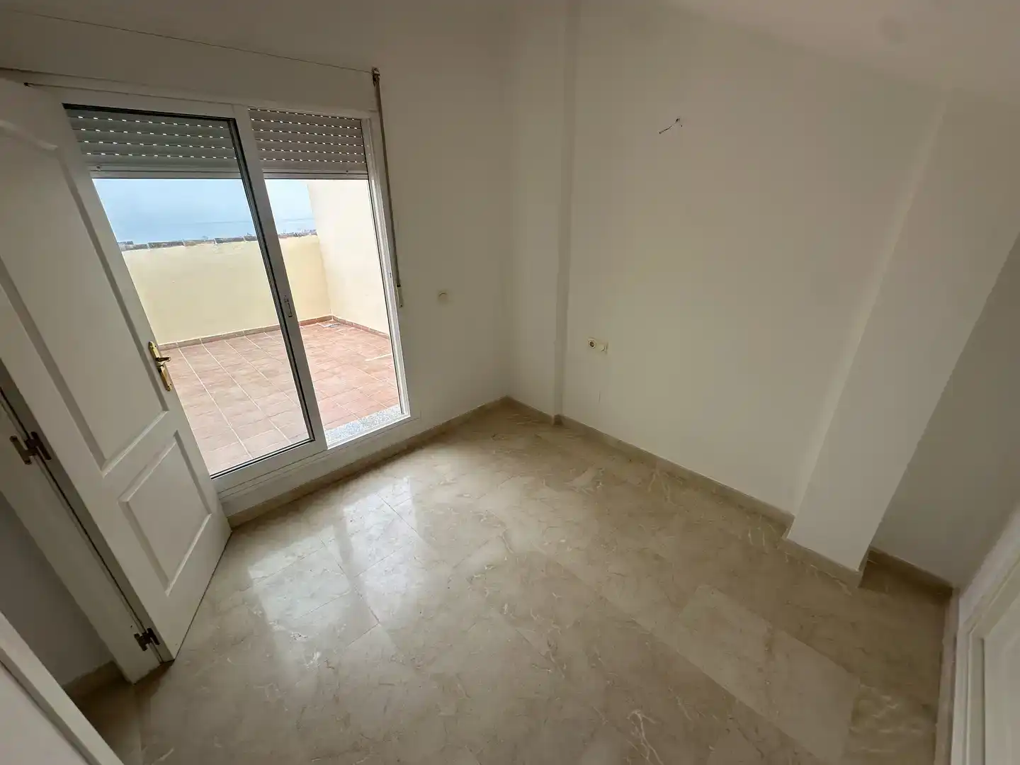 Terrassa de Pis de lloguer en Benalmádena amb Aire condicionat i Piscina
