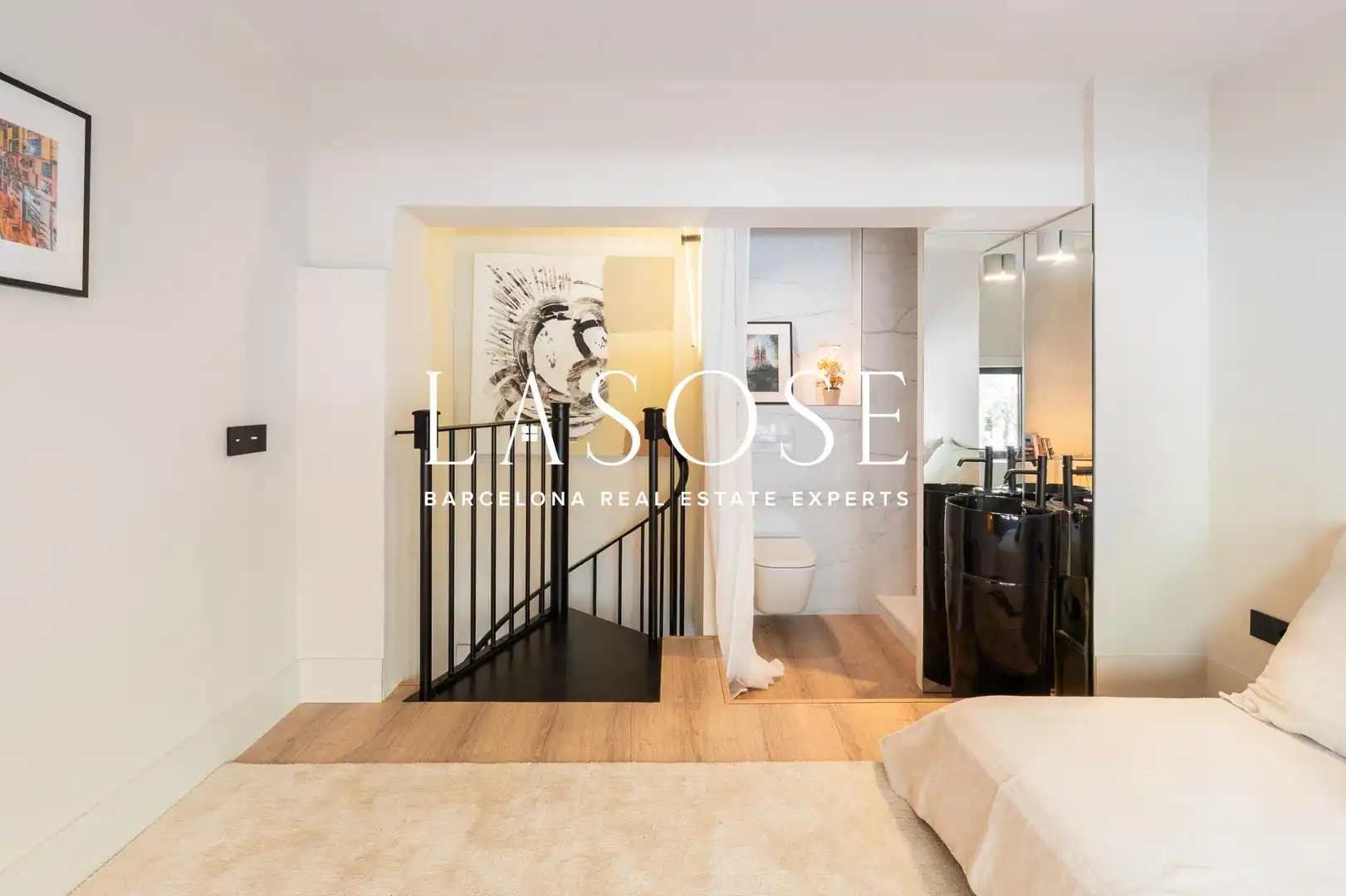 Dormitori de Apartament de lloguer en Barcelona amb Aire condicionat, Calefacció i Terrassa