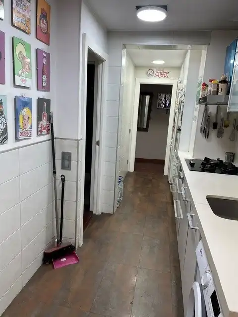 Flat for sale in Barcelona  with Air Conditioner, Heating and Oven