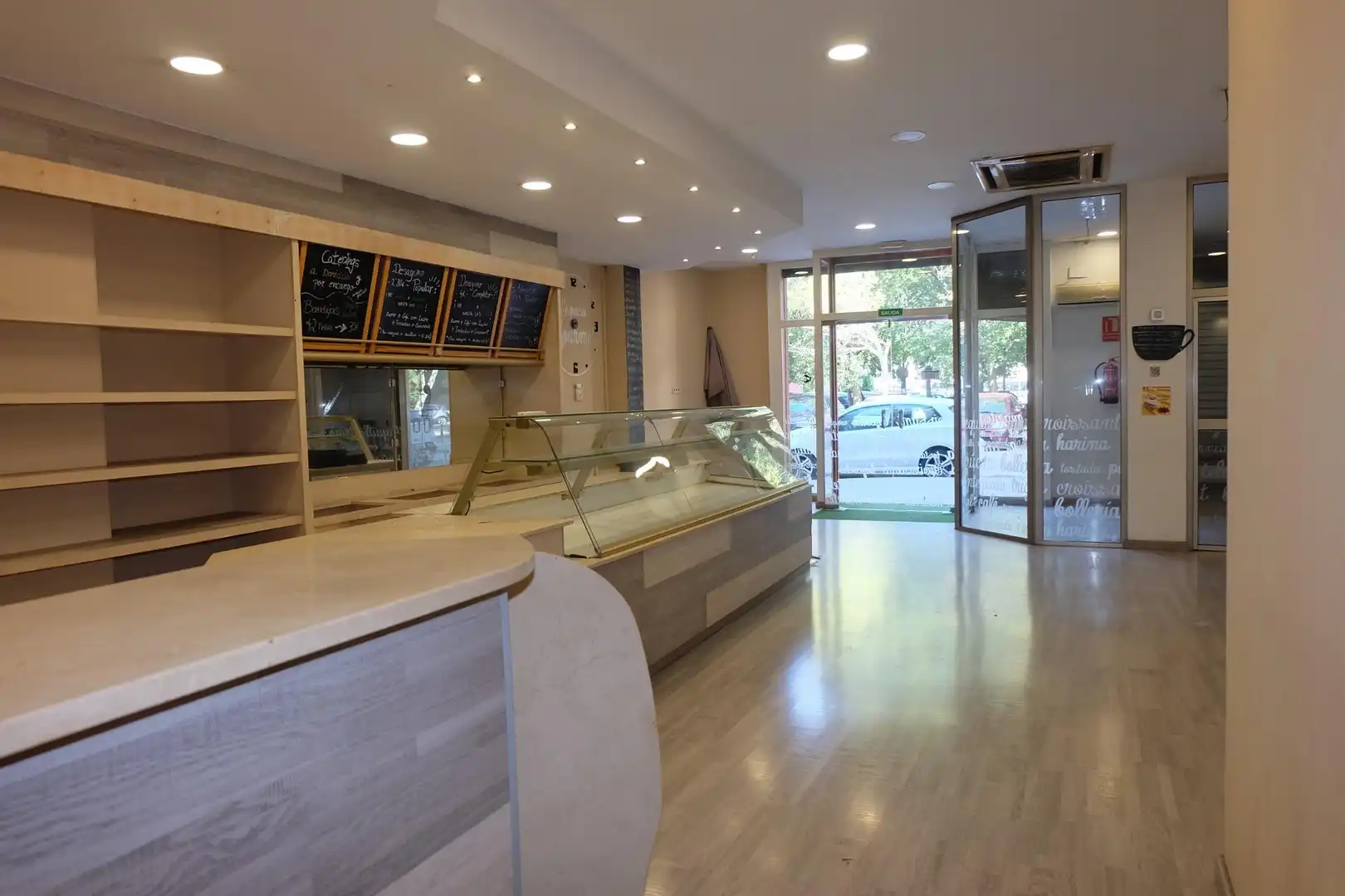 Local en venta en Valencia con Aire acondicionado