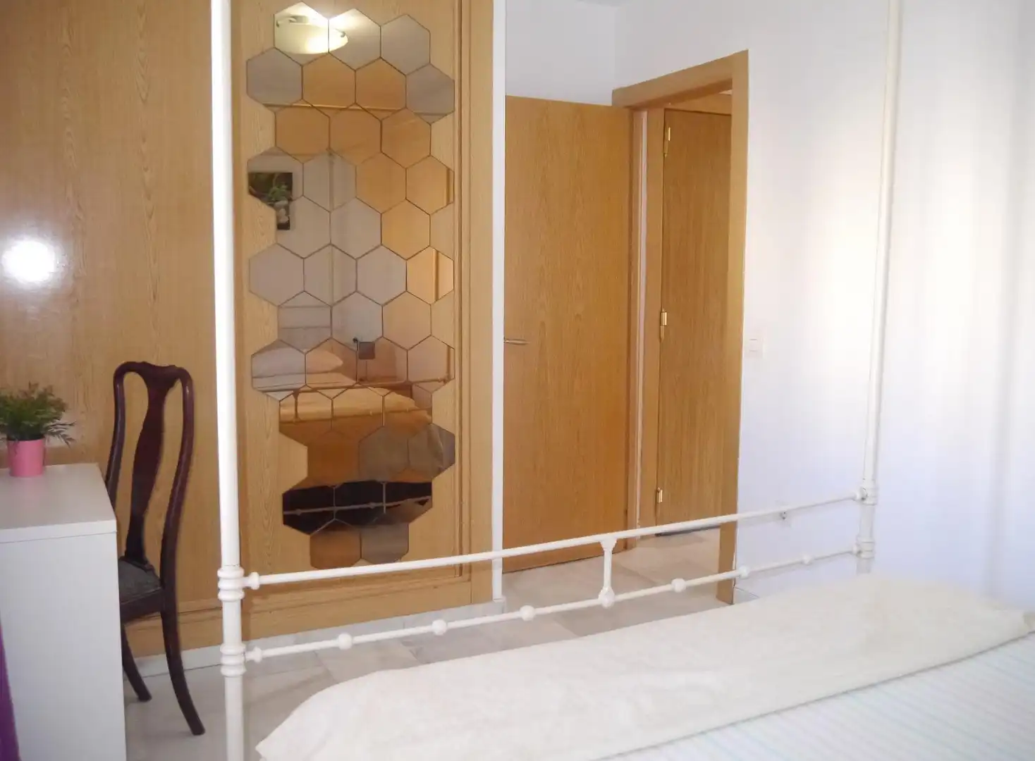 Habitación de Apartamento en venta en Fuengirola con Aire acondicionado, Calefacción y Jardín privado
