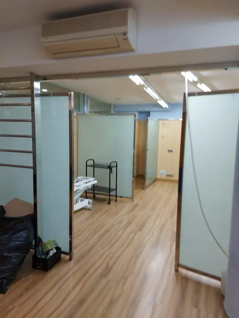 Büro zum Verkauf in Salamanca mit Klimaanlage und Heizung