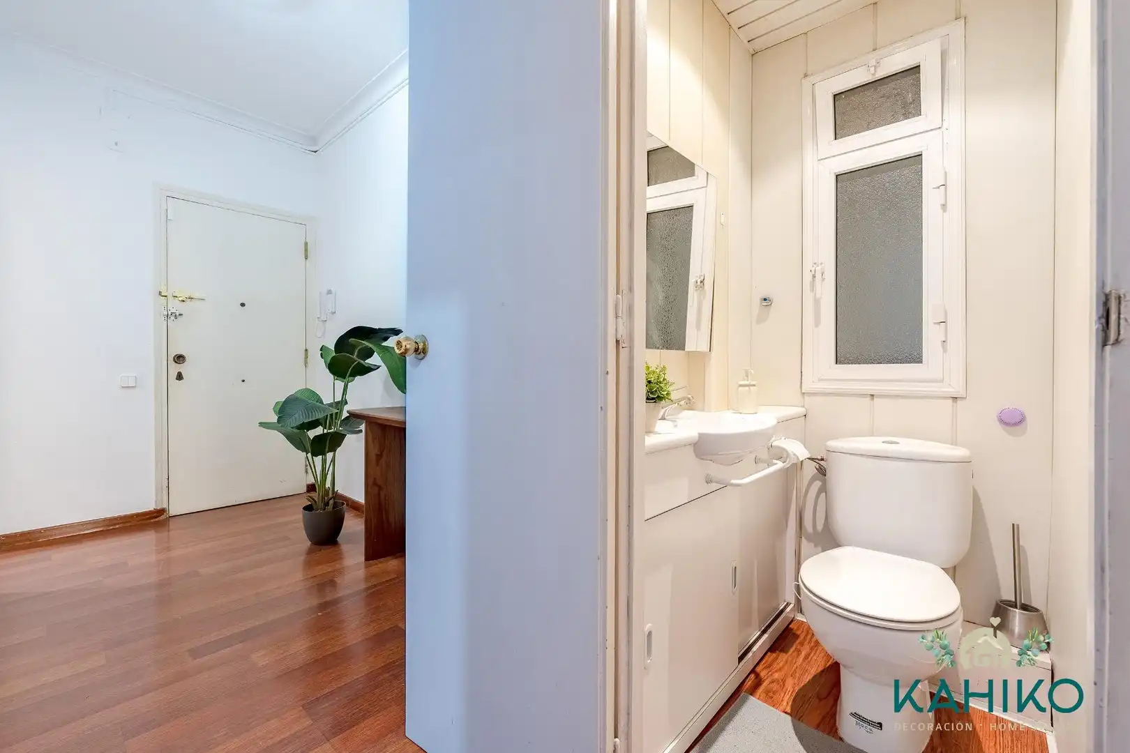 Bathroom of Flat for sale in Barcelona  with Air Conditioner, Heating and Terrace