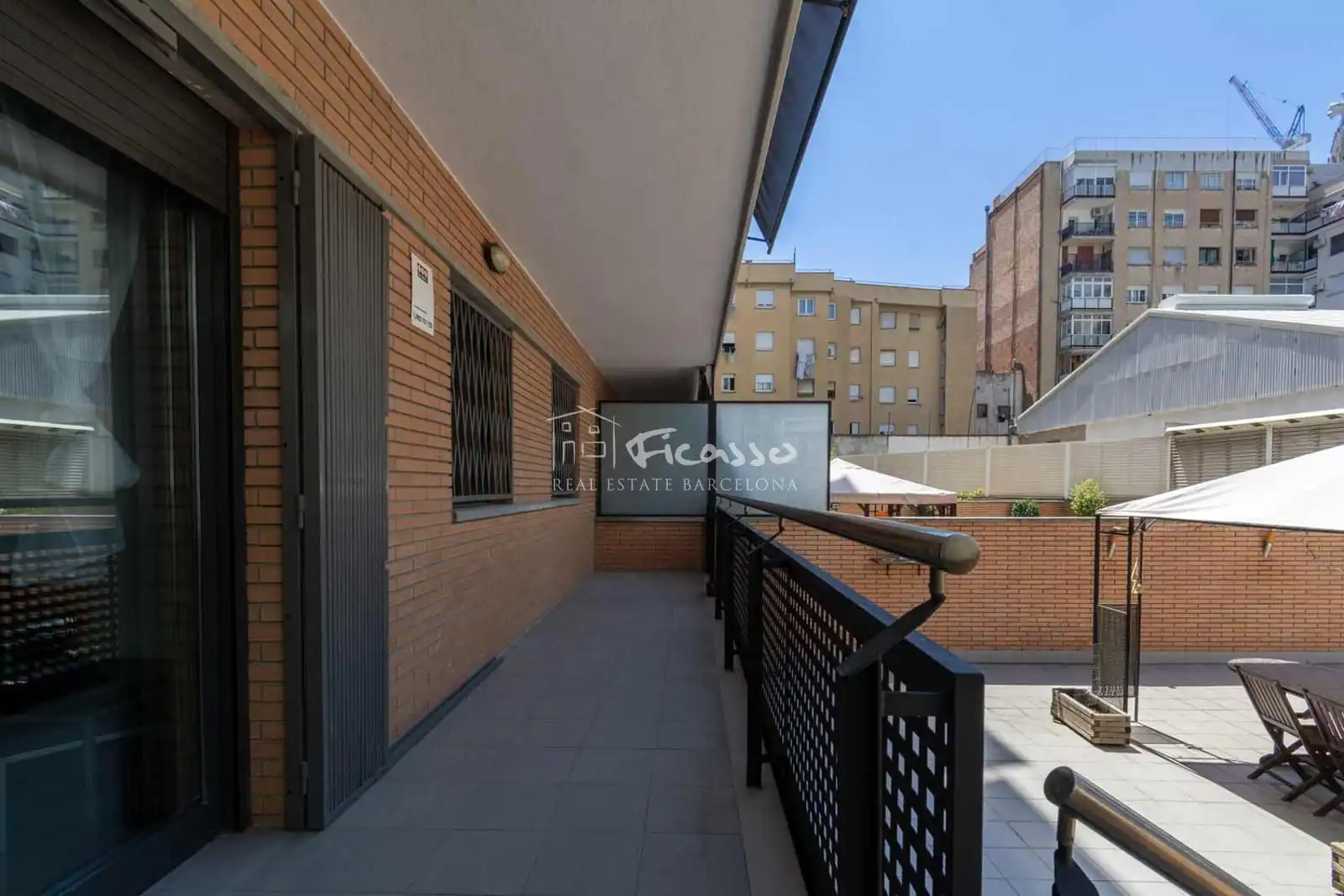 Vista exterior de Pis en venda en Barcelona amb Aire condicionat, Calefacció i Parquet