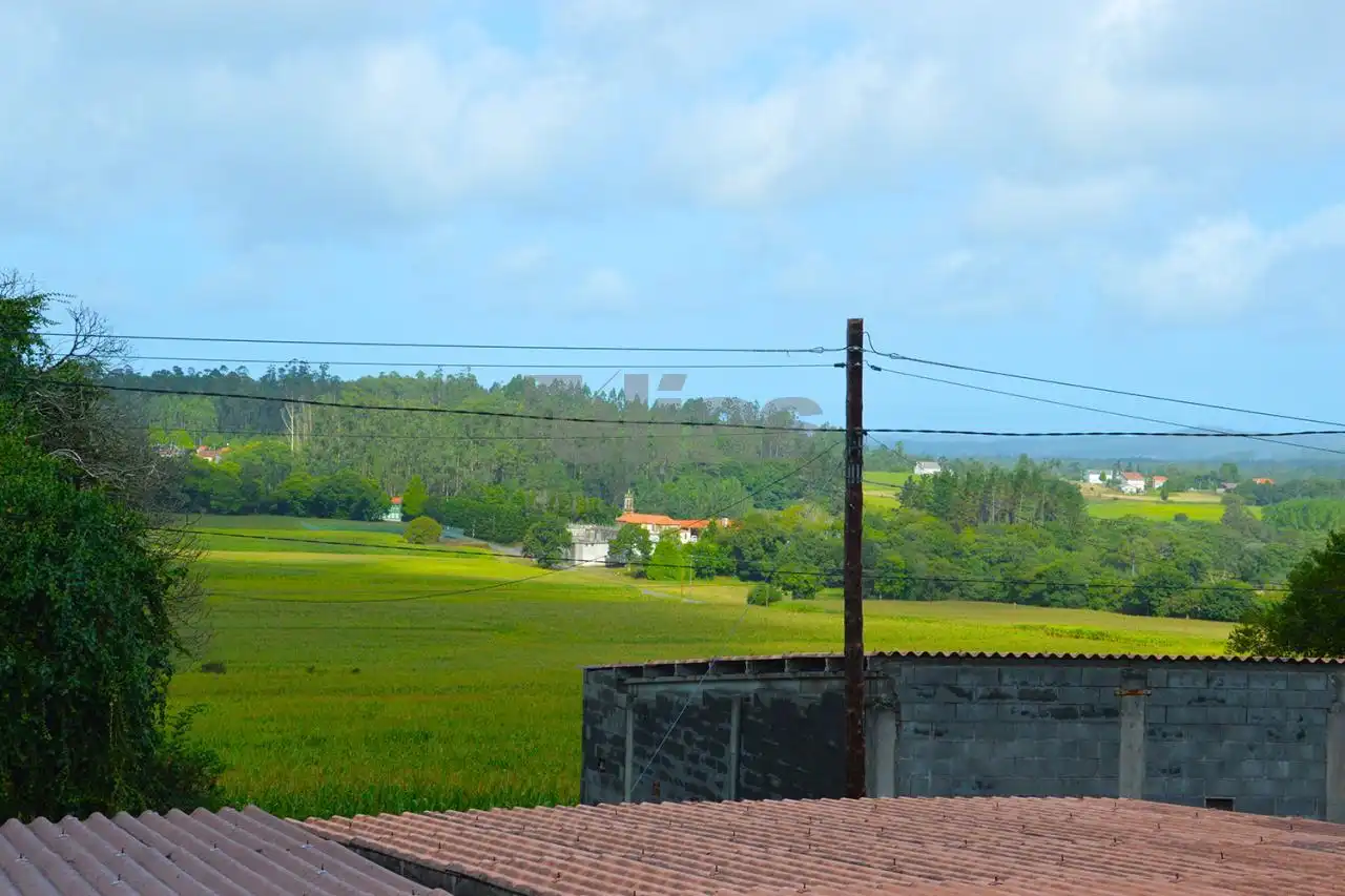 Vista exterior de Casa o xalet en venda en Zas amb Calefacció, Jardí privat i Traster