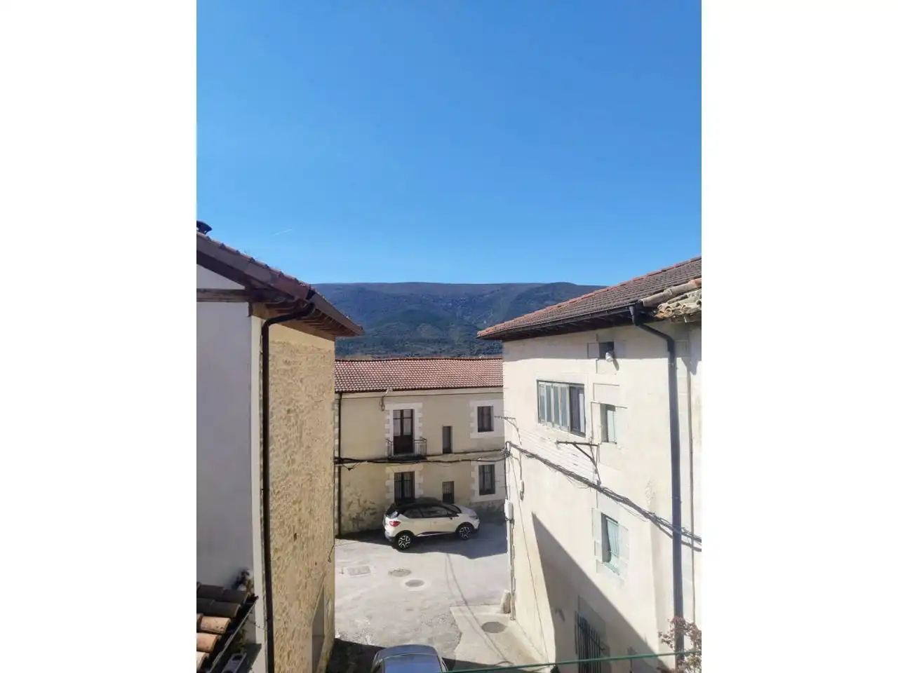 Außenansicht von Wohnung zum Verkauf in Merindad de Cuesta-Urria mit Heizung, Abstellraum und Möbliert