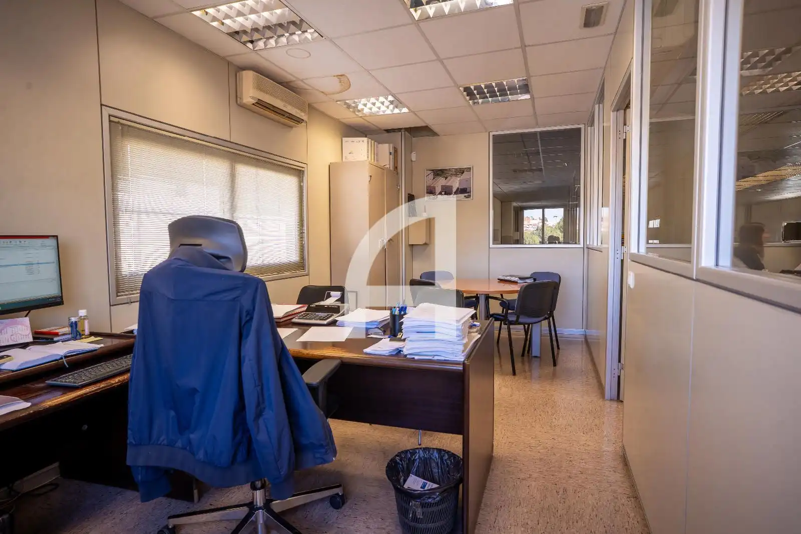 Nau industrial en venda en El Papiol amb Alarma