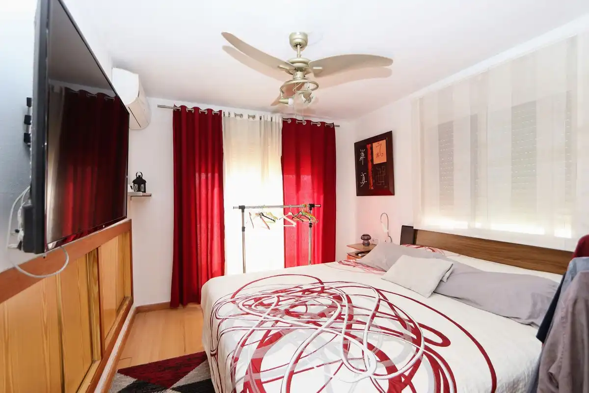 Dormitori de Casa o xalet en venda en Murcia amb Aire condicionat, Jardí privat i Terrassa
