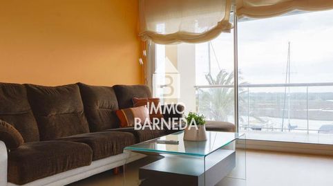 Amplio apartamento con terraza, parking, trastero, vistas al mar y piscina, imatge 4