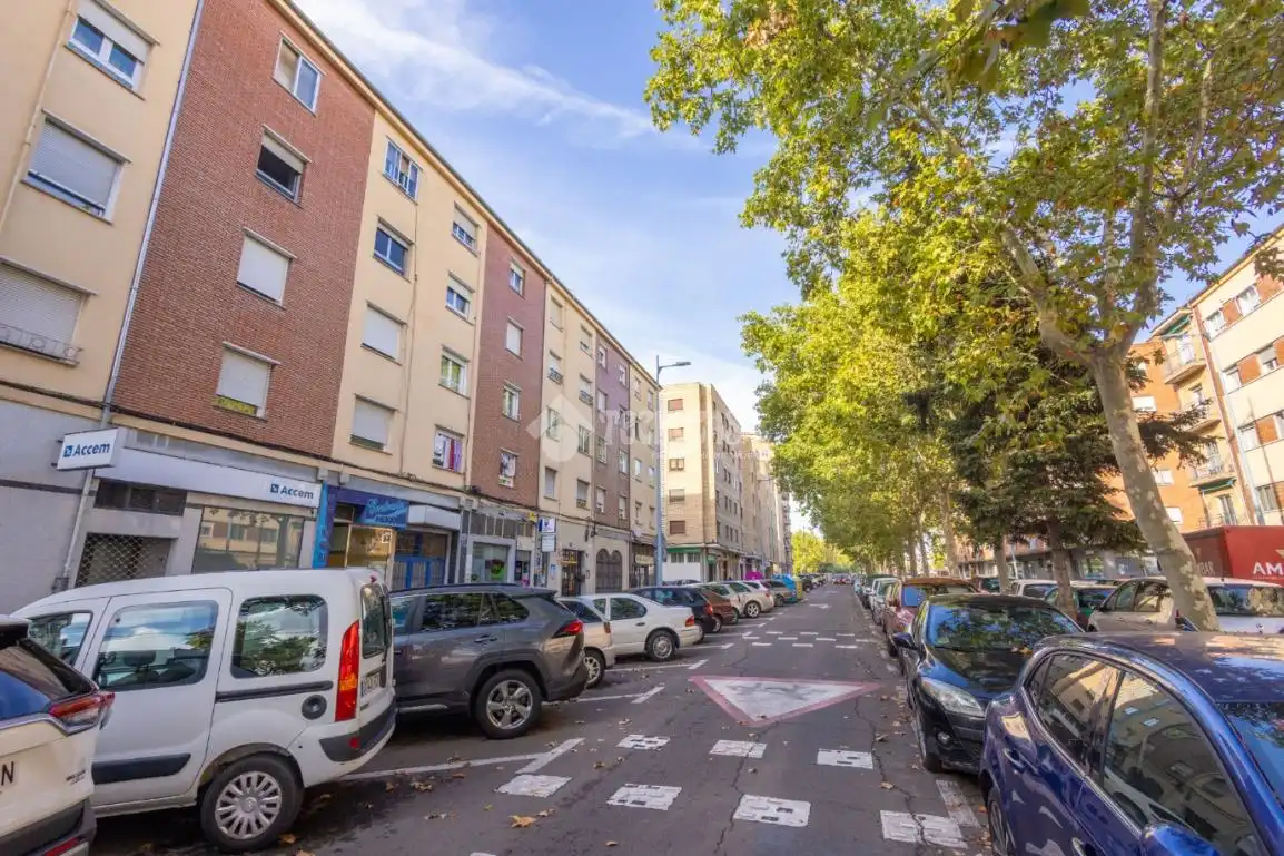 Außenansicht von Wohnung zur Miete in Garrido