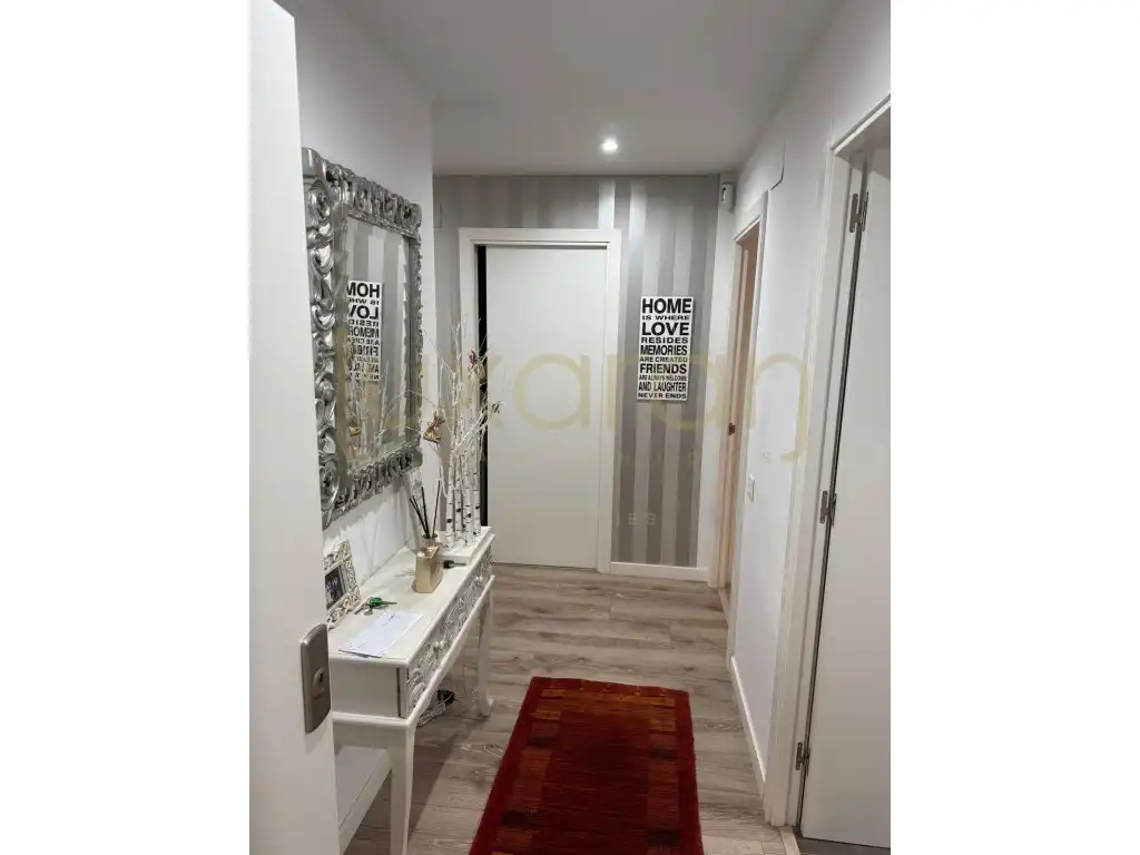 Piso con ascensor en venta en Calle Carme Laforet 4, imagen 4