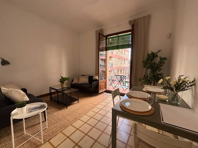 Piso en Venta en Carrer de Pi i Margall en Príncep de Viana - Clot -Xalets Humbert Torres