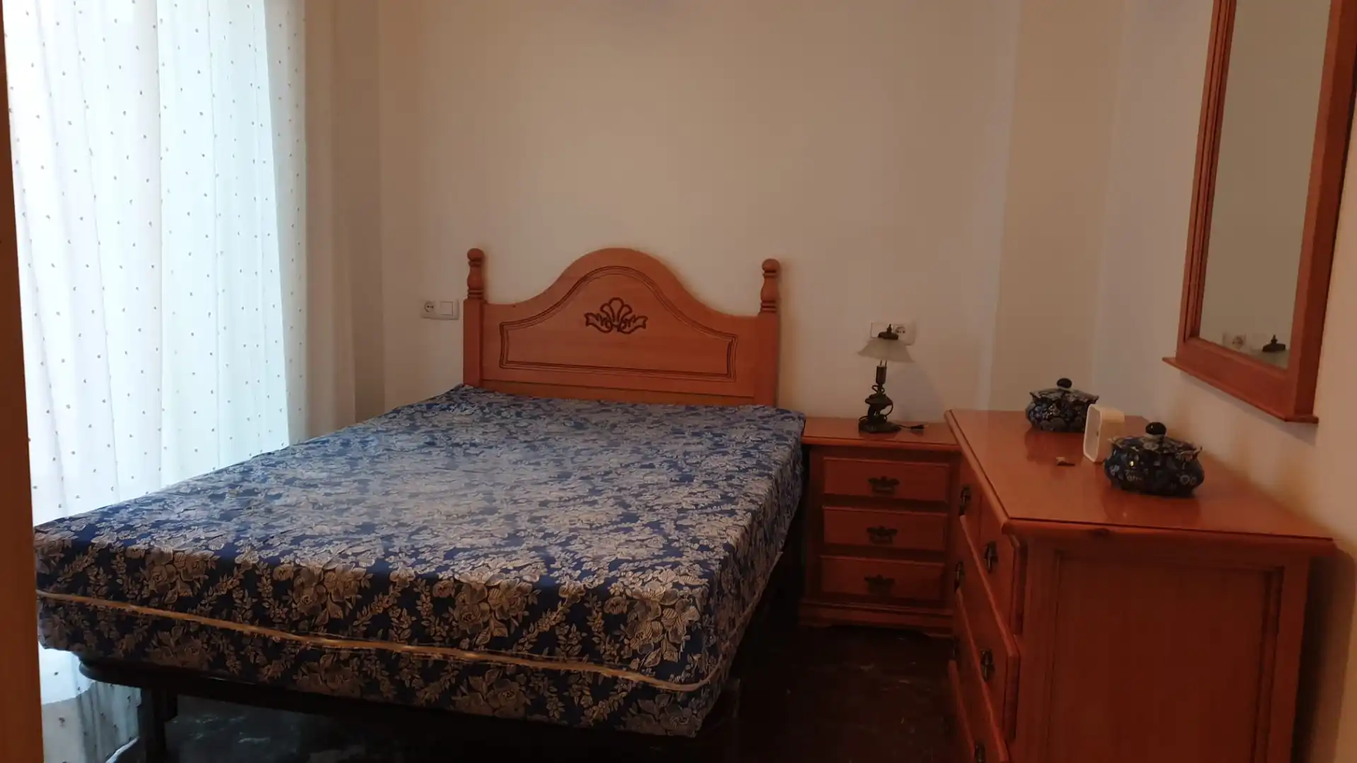Habitación de Piso de alquiler en Maracena con Aire acondicionado, Amueblado y Lavadora