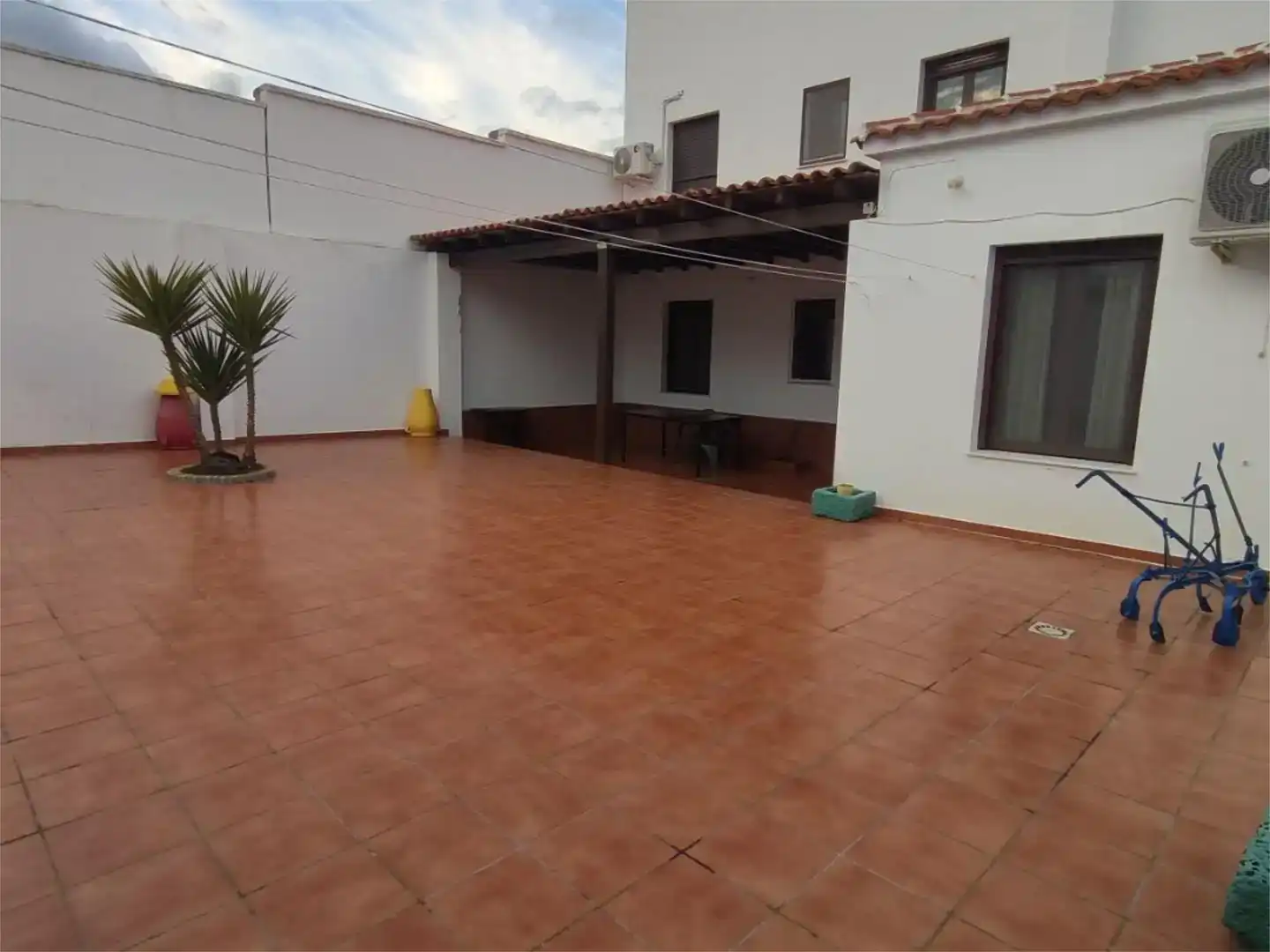 Terrassa de Pis en venda en Beas amb Aire condicionat, Jardí privat i Parquet