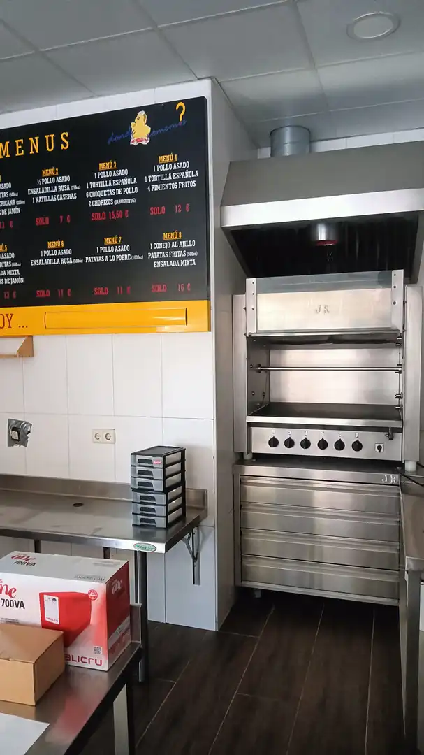 Local en venta en Calle de la Alcarria, Los Valles - Sanz Vázquez - El Fuerte