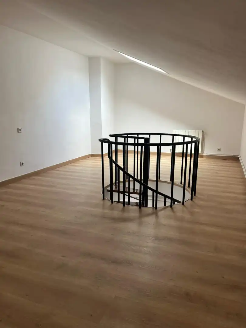 Wohnung zur Miete in Carrer de Sant Jordi, Centre - Estació