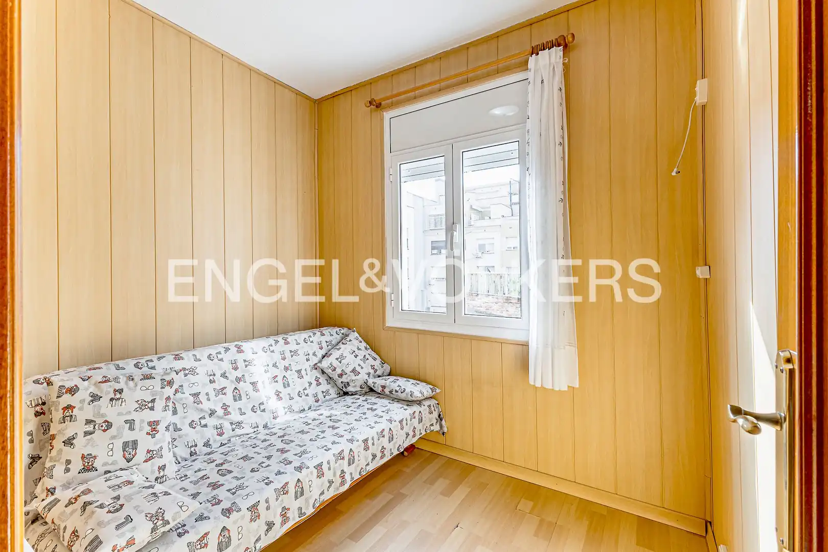 Habitación de Piso en venta en Barcelona con Aire acondicionado, Calefacción y Balcón
