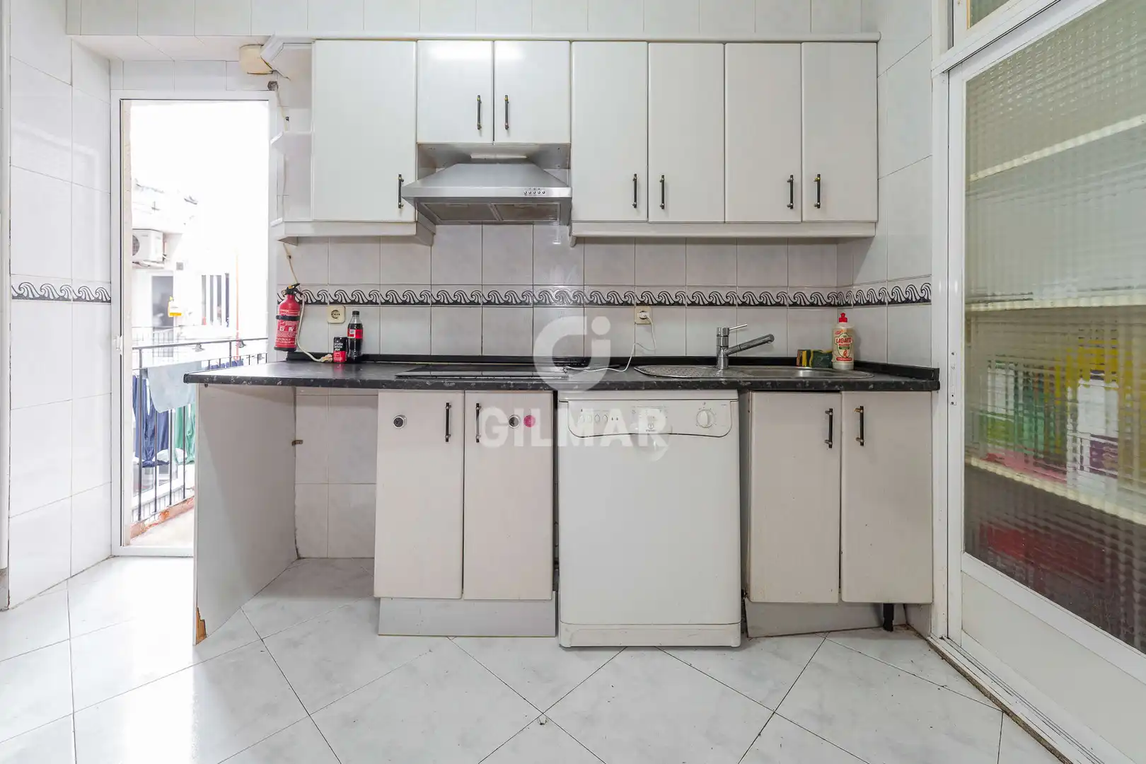 Küche von Wohnung zum Verkauf in Madrid mit Heizung und Balkon