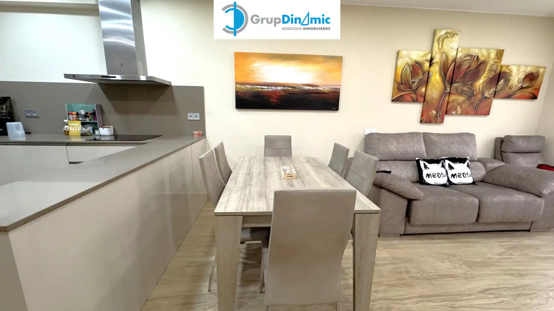 Dining room of Flat for sale in Palamós  with Air Conditioner, Heating and Parquet flooring