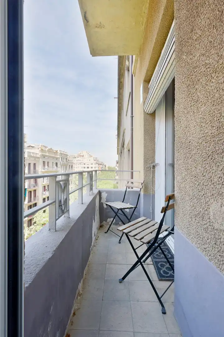 Terrasse von Wohnungen zum Verkauf in  Barcelona Capital mit Klimaanlage, Parkett und Balkon