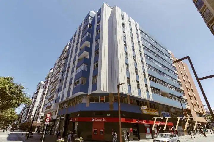 Exterior view of Office for sale in Las Palmas de Gran Canaria