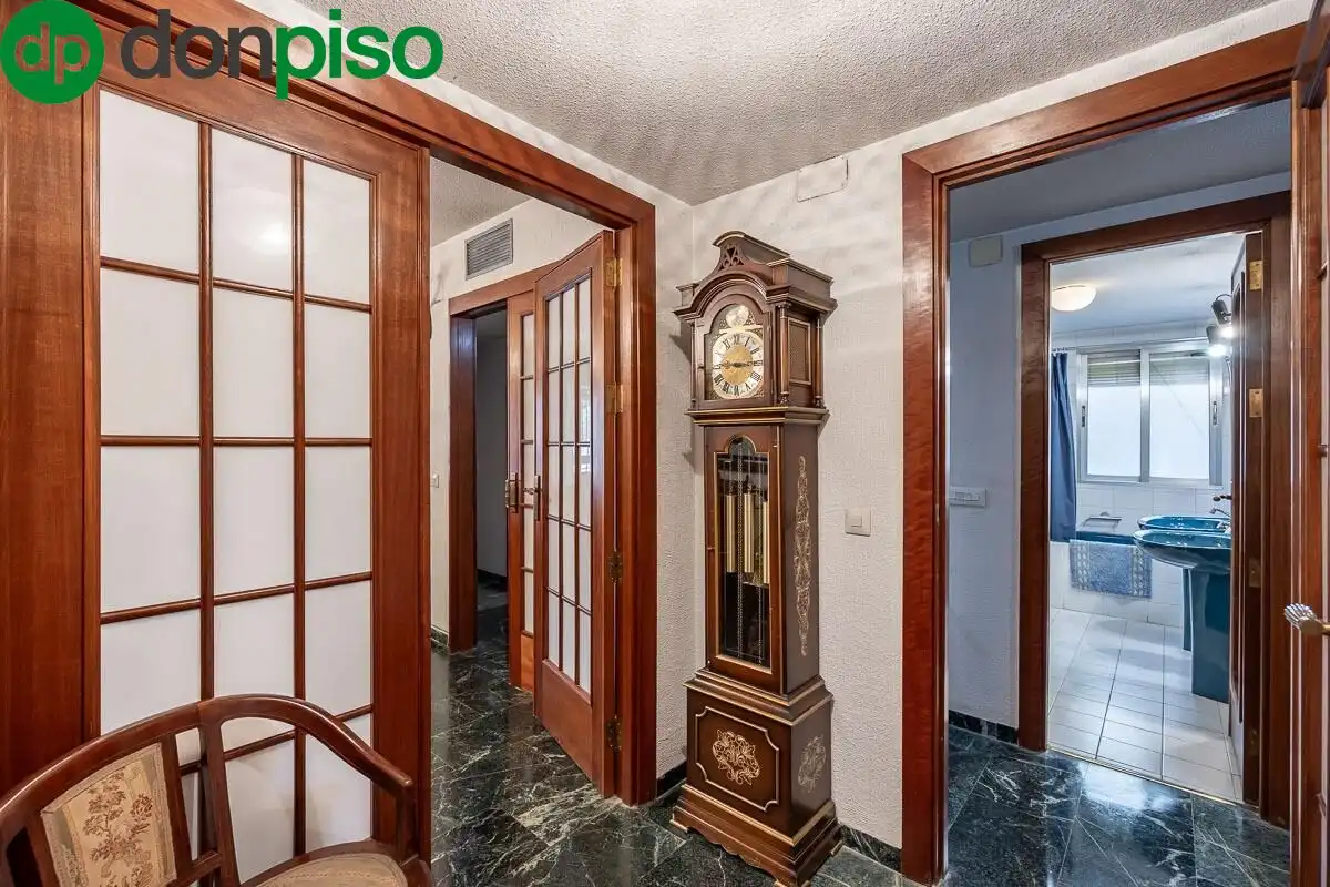 Flat for sale in Granada  with Air Conditioner, Heating and Terrace