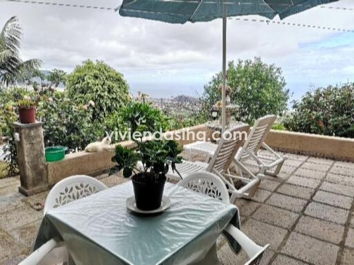 Exterior view of Country house for sale in La Orotava  with Parquet flooring, Terrace and Storage room