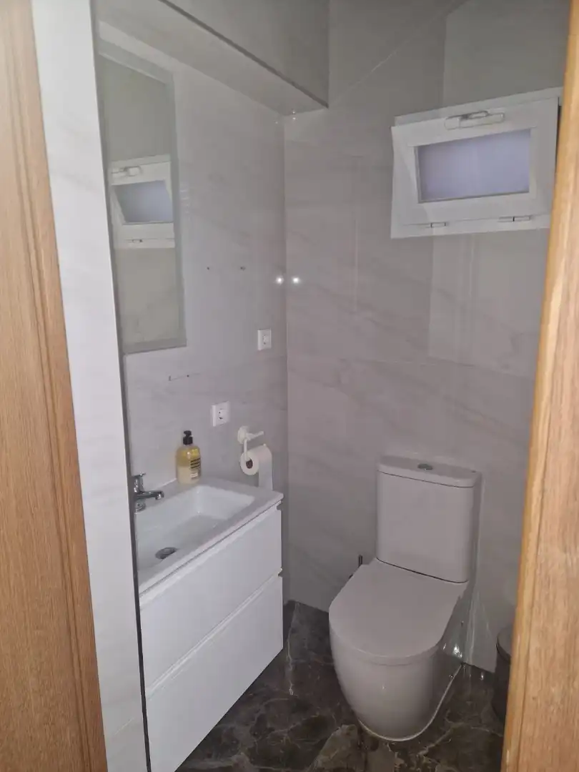 Badezimmer von Geschaftsraum zum Verkauf in Calvià mit Klimaanlage, Heizung und Terrasse