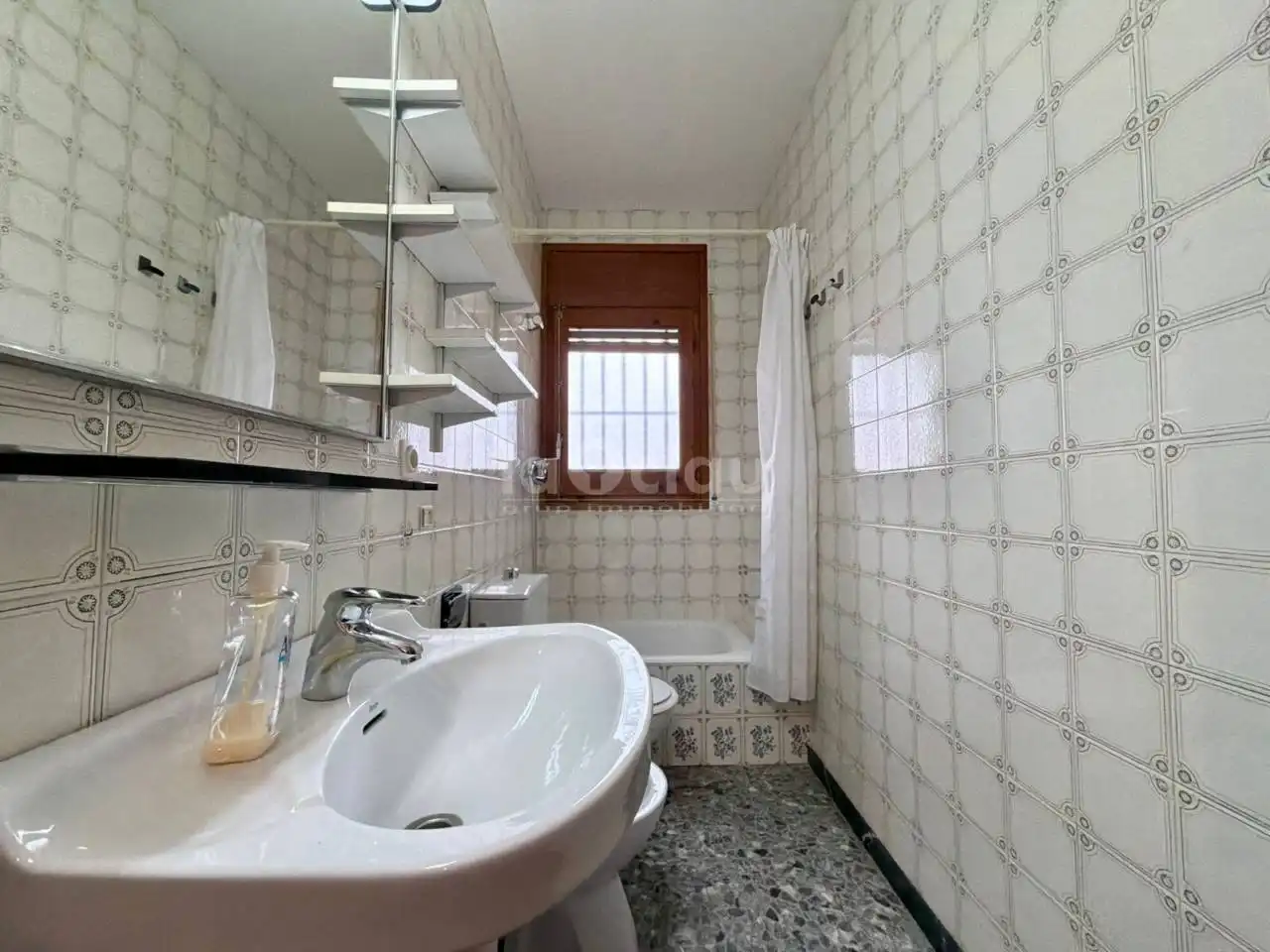 Bany de Casa o xalet en venda en Tavèrnoles amb Jardí privat i Terrassa