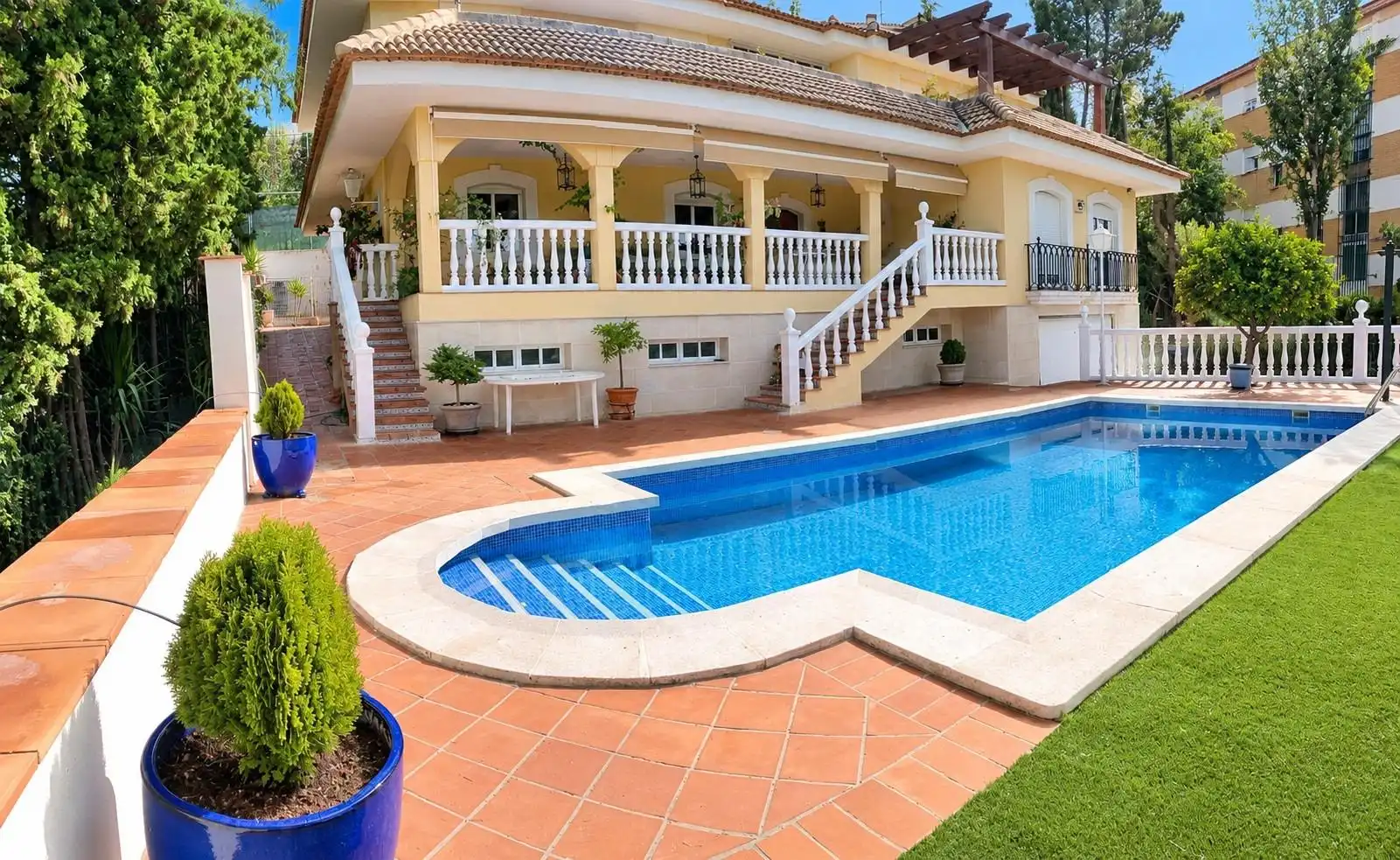 Xalet amb piscina en venda a SEVILLA (PUENTE TABLAS)