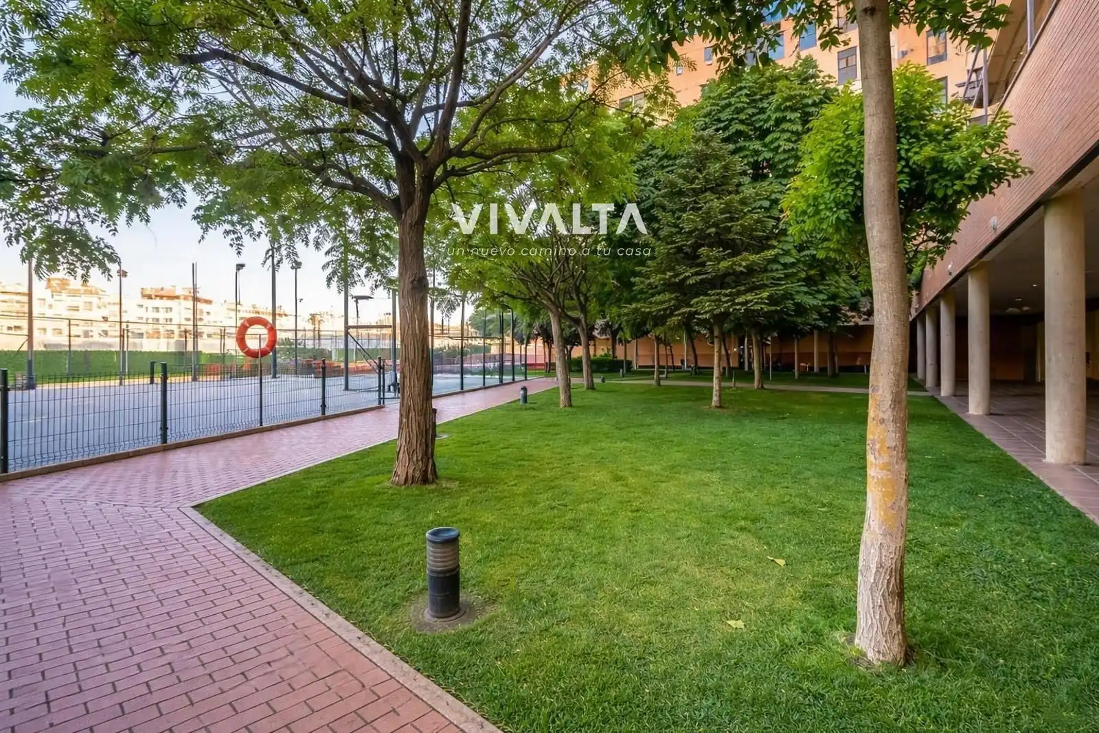 Exterior view of Flat for sale in Madrid  with Air Conditioner, Heating and Storage room