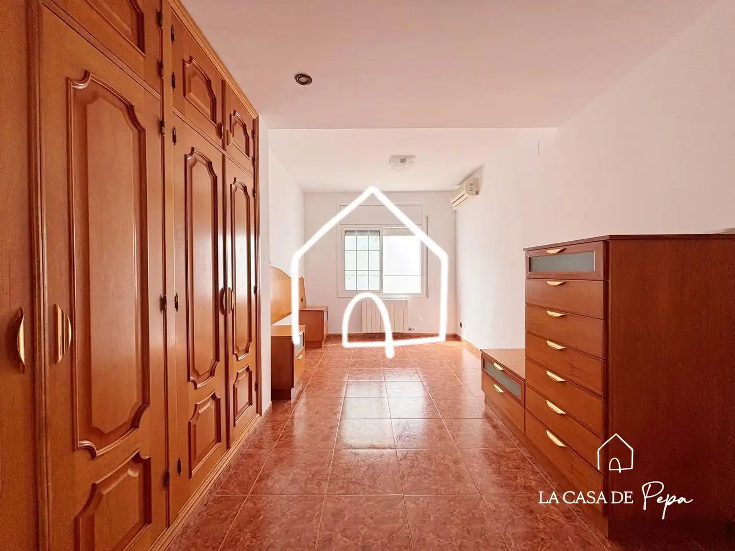 Habitación de Piso en venta en Viladecans con Aire acondicionado, Calefacción y Terraza