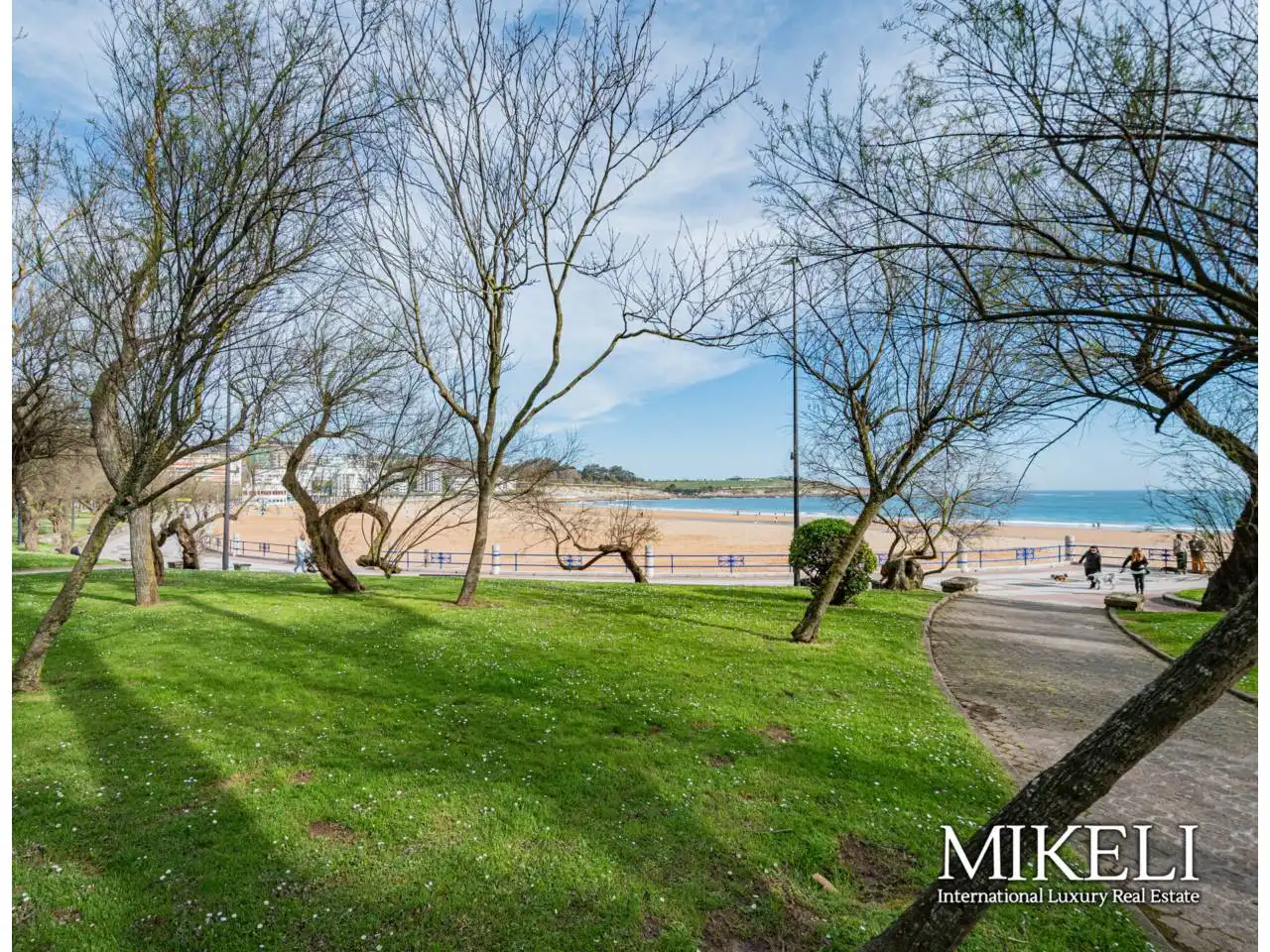 Vista exterior de Ático en venta en Santander con Aire acondicionado y Parquet