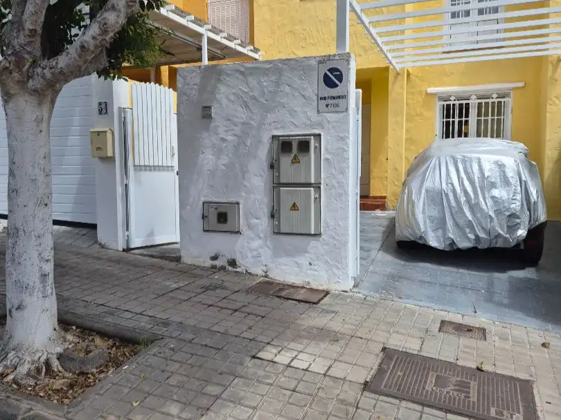 Casa adosada en venda a Calle Pintor Jesús Arencibia, 54, Las Palmas de Gran Canaria