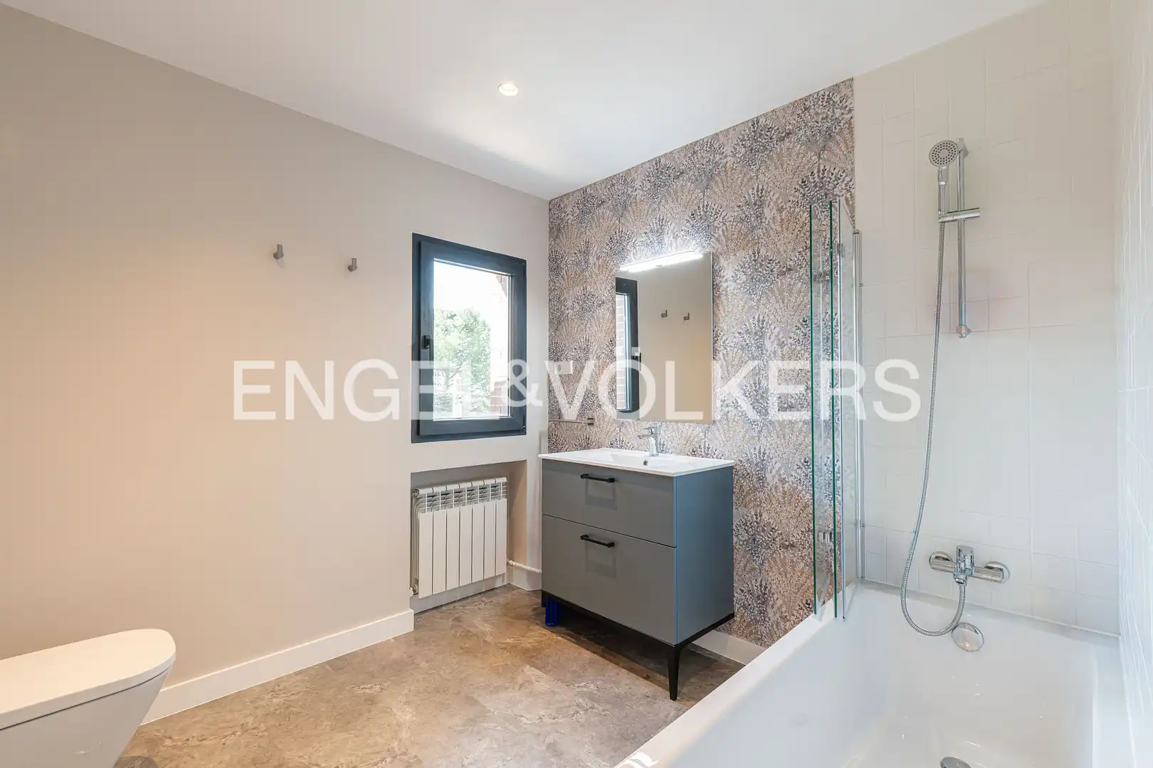 Bathroom of Houses for rent in Pozuelo de Alarcón  with Heating, Private garden and Terrace