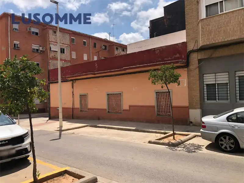 Wohnbaugrundstück zum Verkauf in Carrer de Madrid, imagen 10