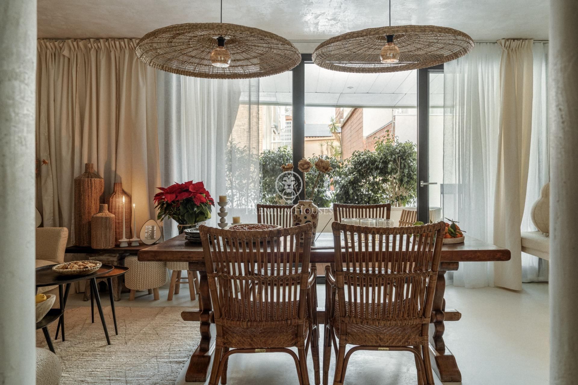 Menjador de Àtic en venda en  Barcelona Capital amb Aire condicionat, Calefacció i Terrassa