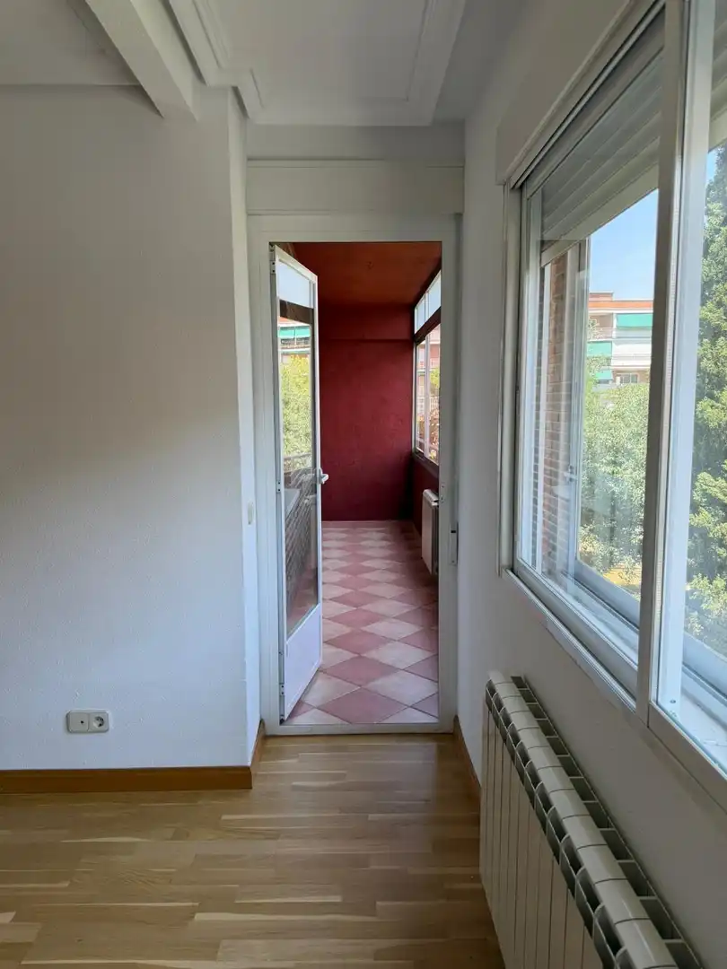 Flat for rent in Madrid  with Heating