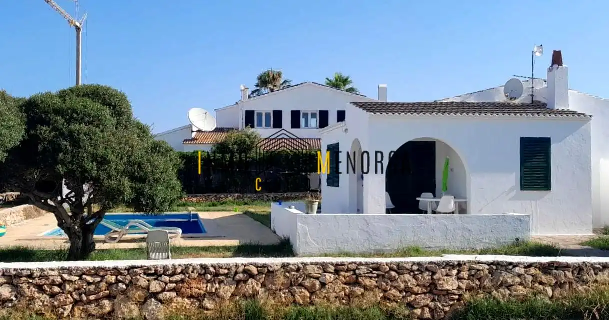 House with pool for sale in Cala d'en Bosch - Serpentona