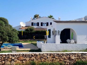 Casa amb piscina en venda a Cala d'en Bosch - Serpentona