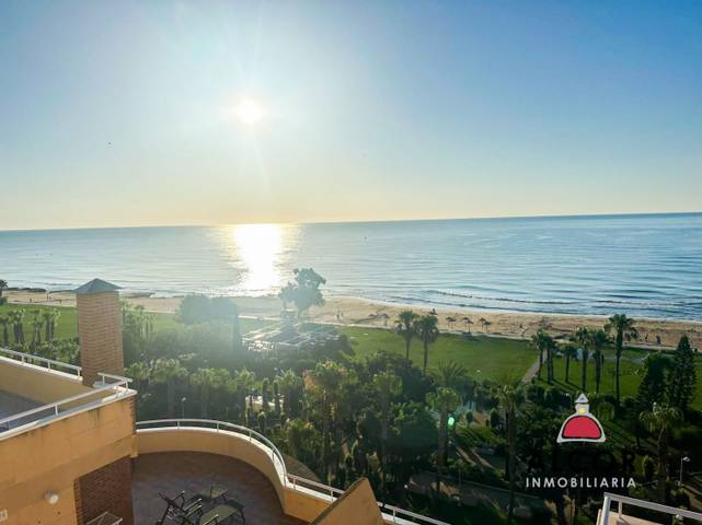 Ático en Venta en AMPLAIRES en Costa Marina