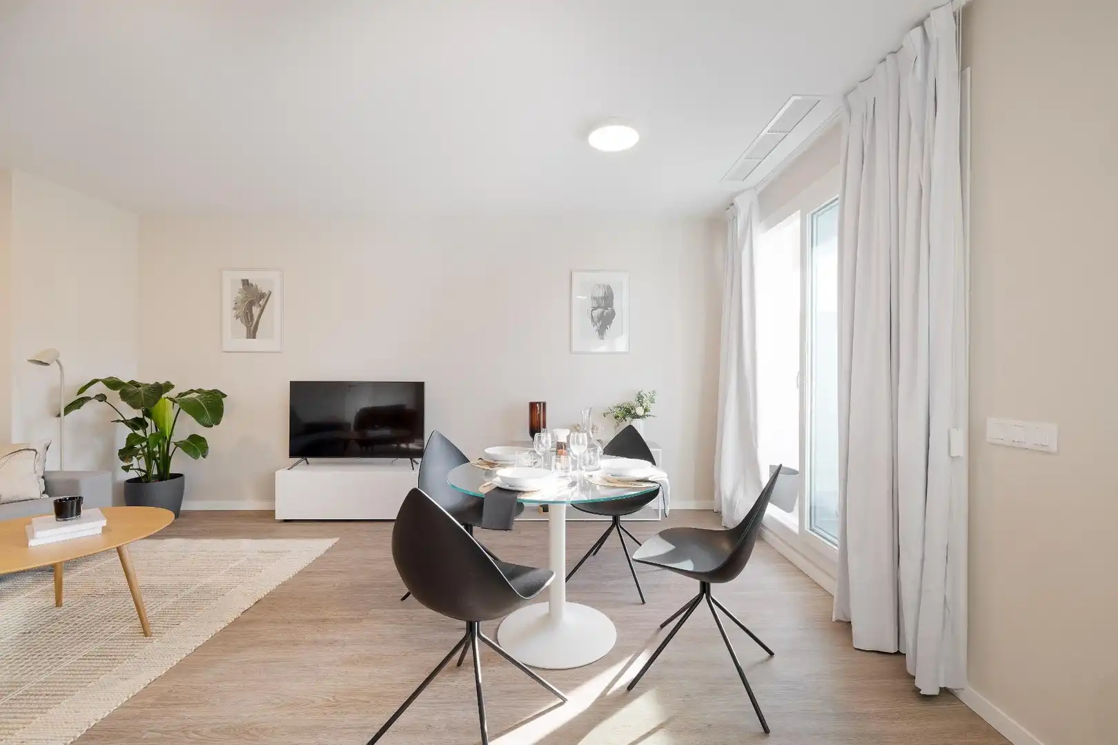 Sala d'estar de Pis de lloguer en Málaga amb Aire condicionat, Terrassa i Traster